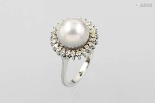 18 kt gold ring with pearl and brilliants