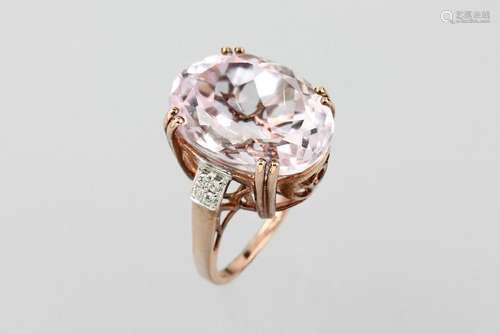 14 kt gold ring with kunzite and brilliants