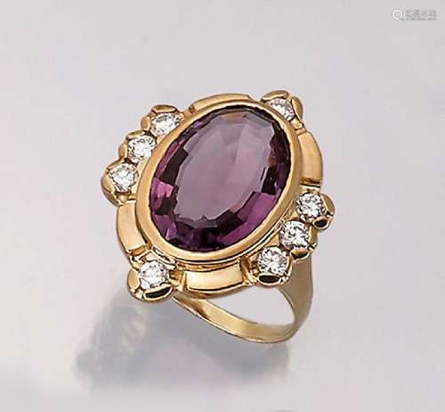 14 kt gold ring with amethyst and brilliants