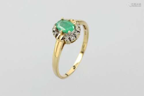 14 kt gold ring with diamonds and emerald