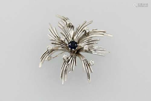 14 kt gold brooch with sapphire and brilliants