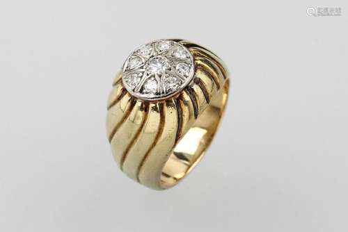 14 kt gold ring with brilliants