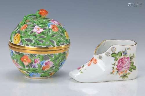 2 parts Herend porcelain, lidded box and shoe ,