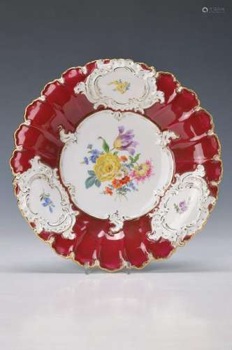 pompous plate, Meissen, 1930s, red banner, in