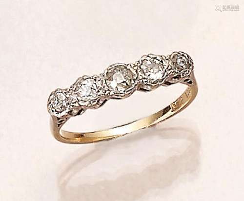 18 kt gold Art Nouveau ring with diamonds