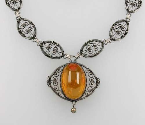 Necklace with amber, approx. 1975/80s