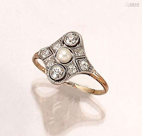 Art Nouveau ring with pearl and diamonds