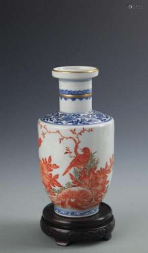 BLUE AND WHITE RED COLOR FLOWER AND BIRD STYLE VASE
