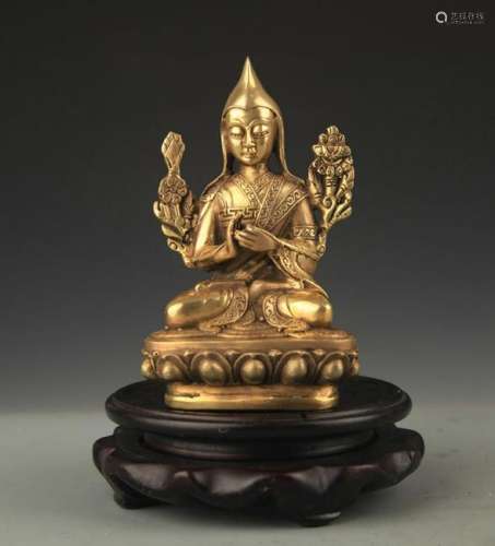 A TIBETAN BUDDHISM BRONZE TSONGKHAPA STATUE
