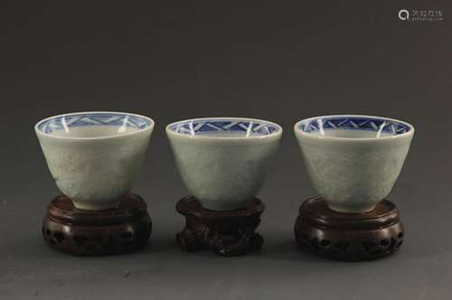 GROUP OF TREE BLUE AND WHITE LANDSCAPE CUP