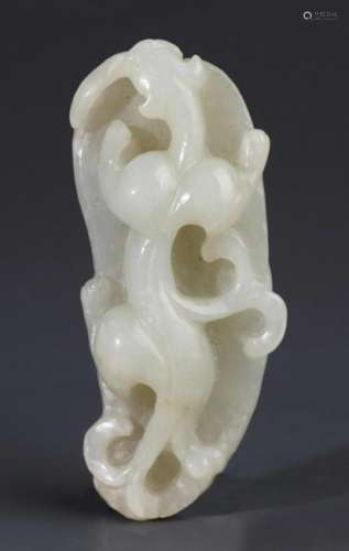 A FINELY DRAGON CARVING HETIAN GREENISH WHITE JADE
