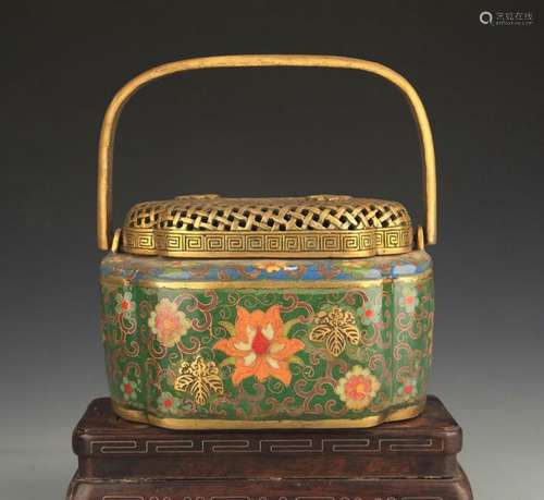 A CLOISONNE ENAMEL CARRYING BRONZE CENSER