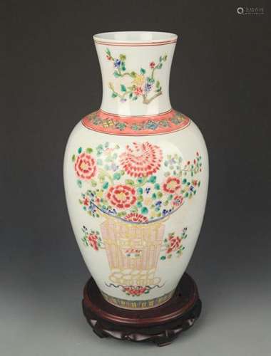 FAMILLE ROSE FLOWER PATTERN GUAN YIN STYLE VASE