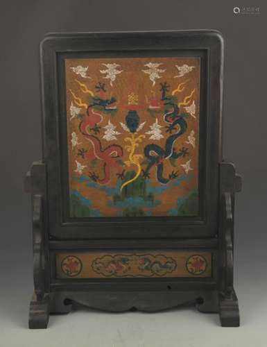 A FINELY PAINTED SANDALWOOD CHINESE LACQUER TABLE