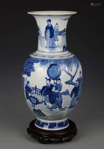 BLUE AND WHITE STORY PAINTED PORCELAIN VASE