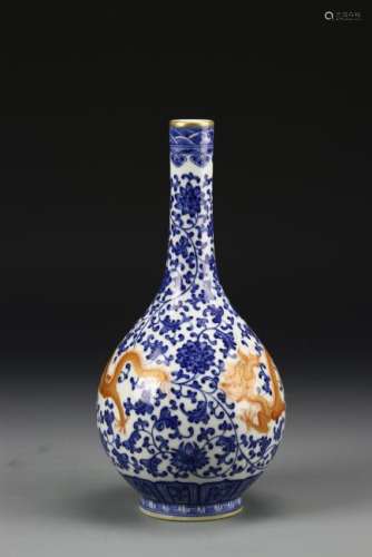 Chinese Blue and White 'Dragon' Pear-Shaped Vase