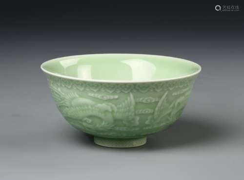 Chinese Green Glazed 'Phoenix' Bowl