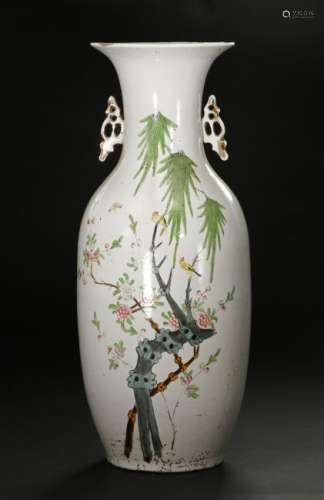 Chinese Famille Rose 'Flowers and Birds' Vase
