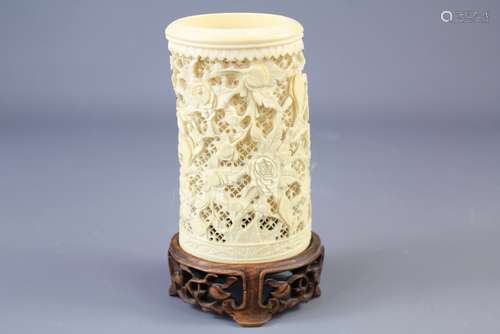 A Japanese Circa 1900 Cylindrical Brush Pot