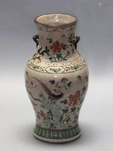 Chinese famille rose vase, Qing/Republican period