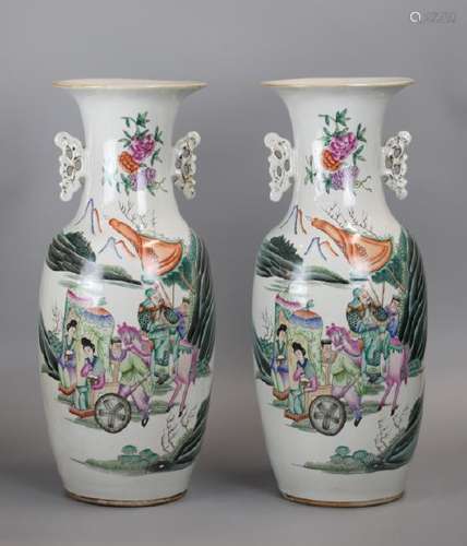 pair of Chinese porcelain vases