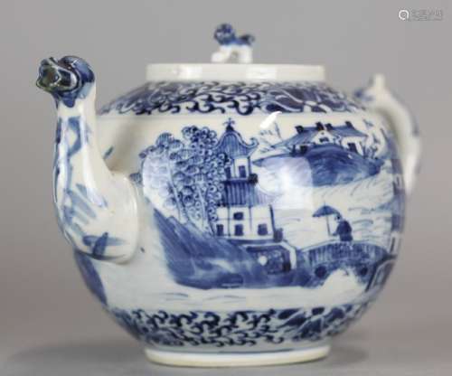 Chinese export blue & white porcelain teapot, 19th c.