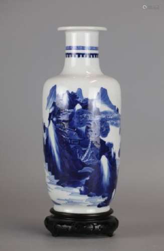 Chinese blue & white porcelain vase