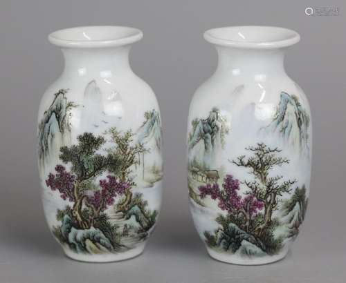 pair of Chinese multicolor porcelain vases