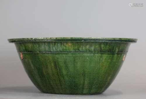 Chinese green glazed ceramic bowl, Ming dynasty