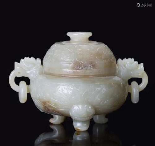 A HETIAN JADE TRIPOD CENCER