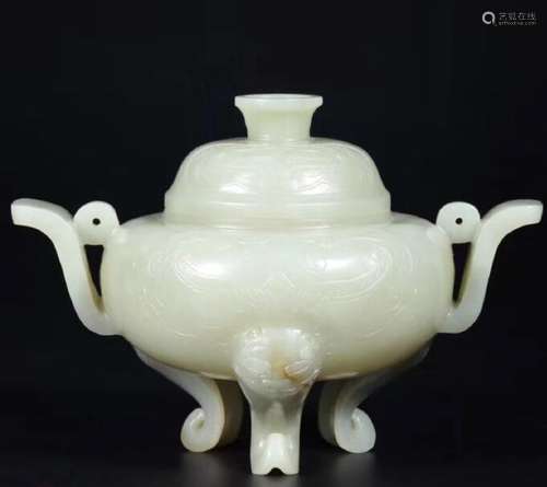 A HETIAN JADE BEAST PATTERN CENSER