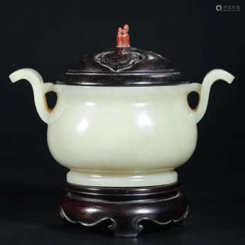 A HETIAN JADE WITH ZITIAN WOOD COVER CENSER