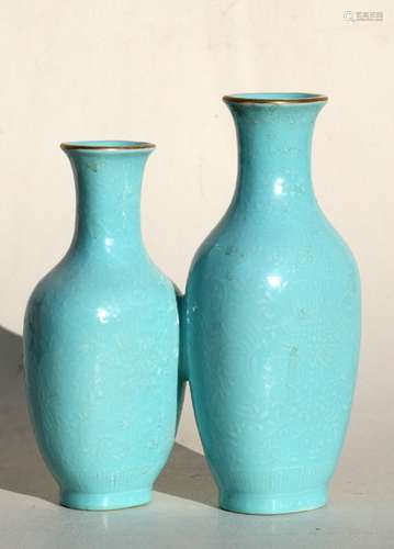 A Chinese Republic turquoise glazed double vase with red seal mark to underside, 18cms (7ins) high.