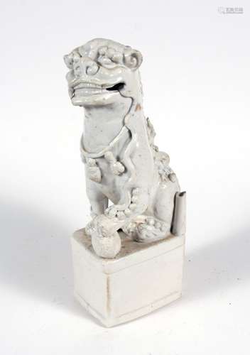 A large 18th century Chinese blanc de chine dog of fo, 36.5cms (14.25ins) high.