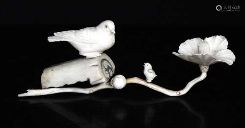 A late 19th century Japanese ivory & bone bird okimono, 17cms (6.25ins) long.