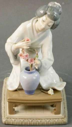 Lladro Figure of Geisha Arranging Flowers