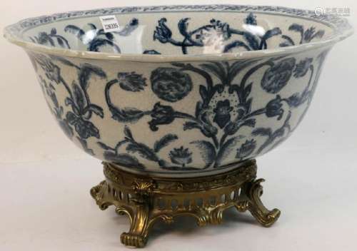 Chinese Porcelain Bowl on Base