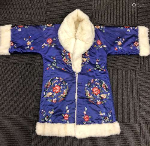 Embroidered Silk Robe With Fur