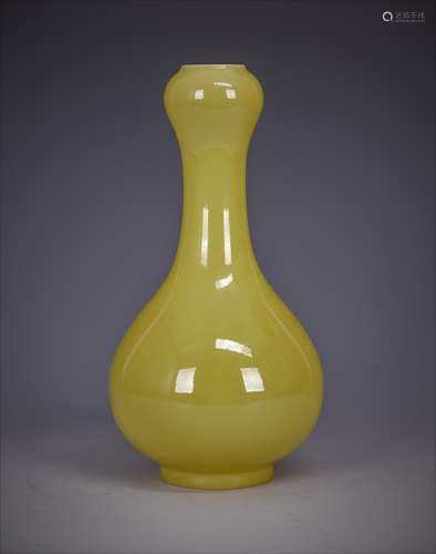 Yellow Glazed Porcelain Vase with Mark