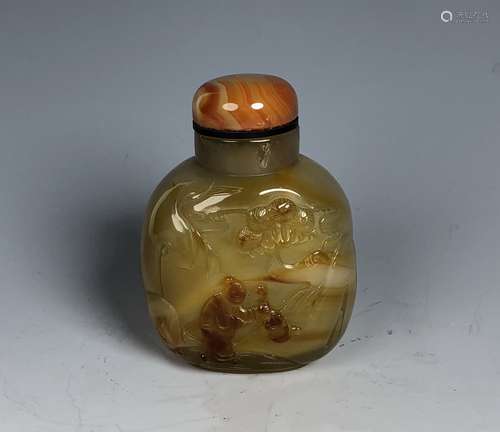 Agate Snuff Bottle