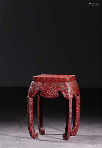 (1949-1966) A RED PAINT & FLORAL PATTERN TEATABLE
