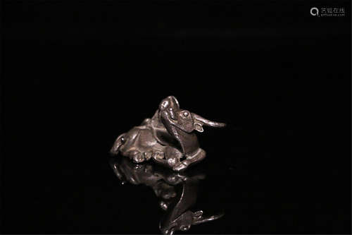 17-19TH CENTURY, A SILVER COW&BOY STATUE PAPERWEIGHT, QING DYNASTY