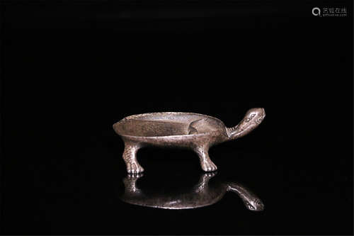 17-19TH CENTURY, A TURTLE DESIGN SILVER BRUSH TIAN, QING DYNASTY