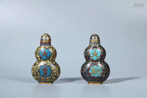 17-19TH CENTURY, A PAIR OF OLD CLOISONNE SNUFF BOTTLES, QING DYNASTY