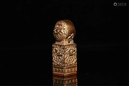 17-19TH CENTURY, A GILT BRONZE SEAL, QING DYNASTY