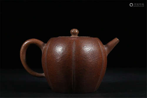 AN OLD LOTUS PATTERN TEAPOT