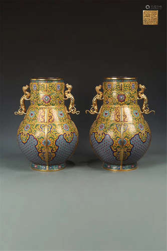 17-19TH CENTURY, A PAIR OF DRAGON PATTERN CLOISONNE
