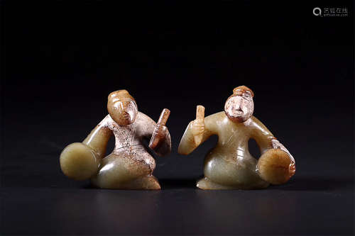 206B.C-220A.D, A PAIR OF CARVED HETIAN JADE MEN, HAN DYNASTY