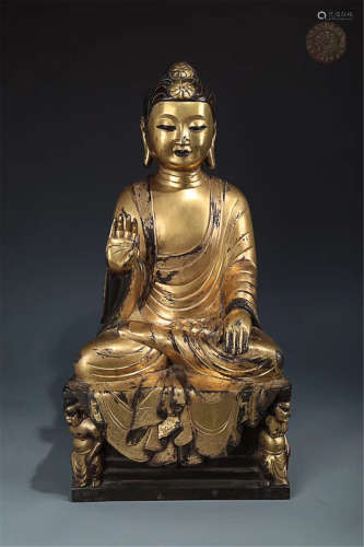 14-16TH CENTURY, A SITTING BUDDHA GILT BRONZE STATUE, MING DYNASTY
