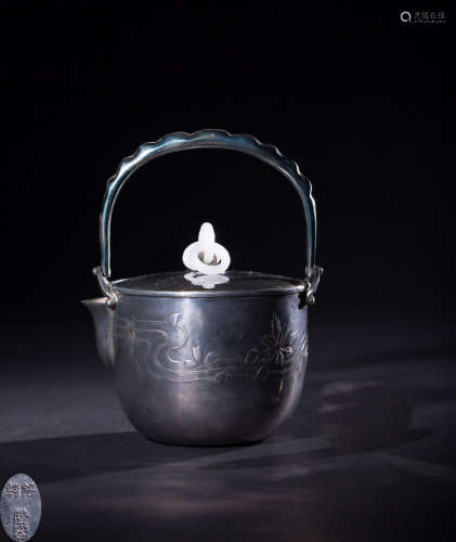 A SILVER CASTED FLORAL PATTERN POT
